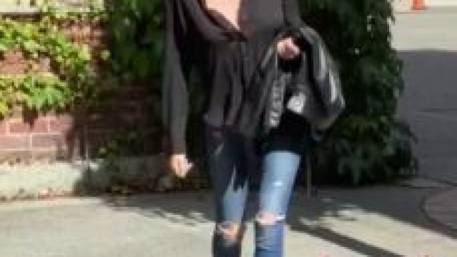 Braless Teen down Blouse Candid