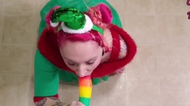 Corrina Karma Is the Naughty Elf on the Shelf. Full! Blowjob, Fisting, Squirting & Almost Caught